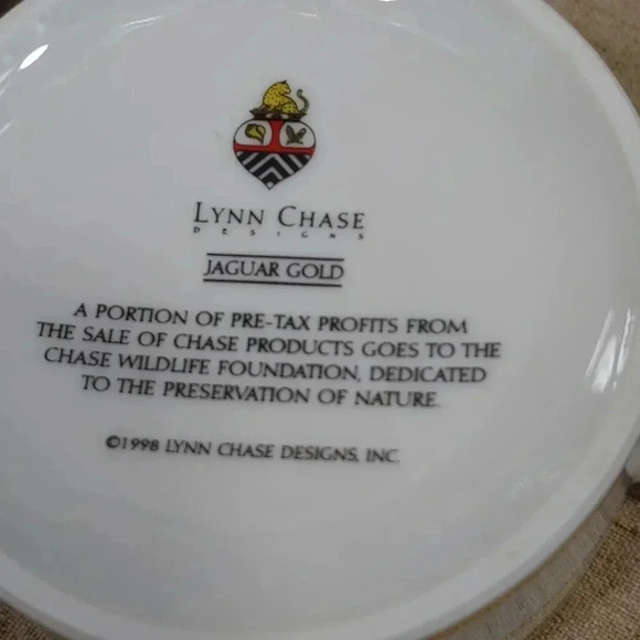Vintage 1998 Lynn Chase Jaguar Gold - Picture 3 of 6